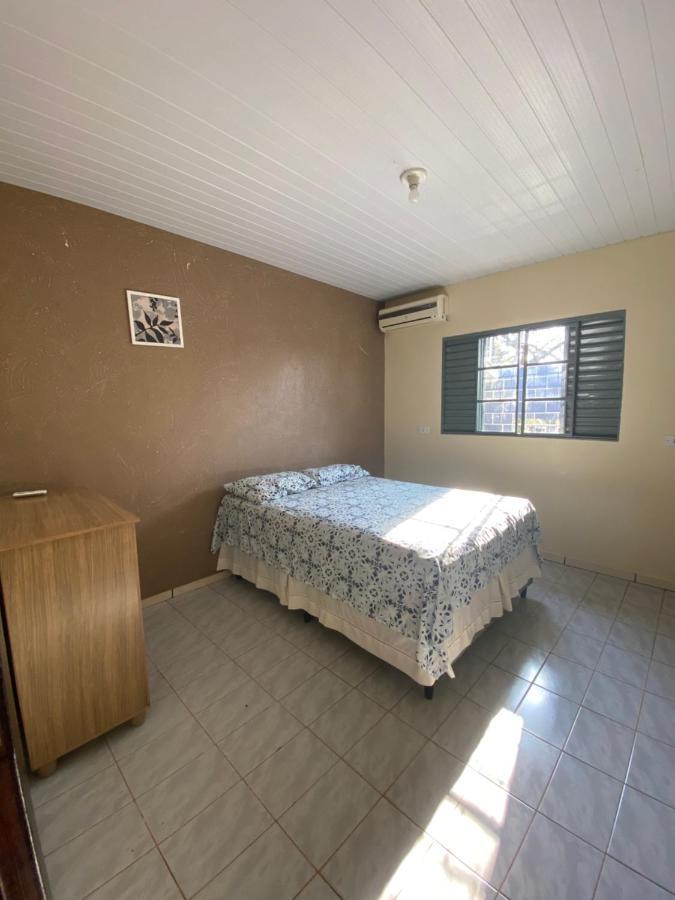 Casa Grande Com 2 Quartos E 1 Suite Foz do Iguaçu Kültér fotó