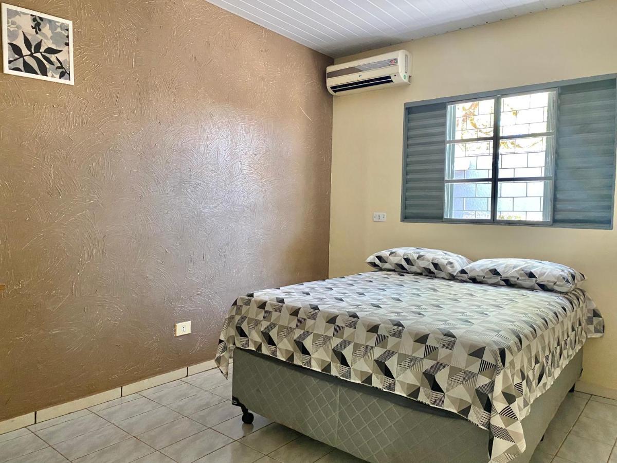 Casa Grande Com 2 Quartos E 1 Suite Foz do Iguaçu Kültér fotó