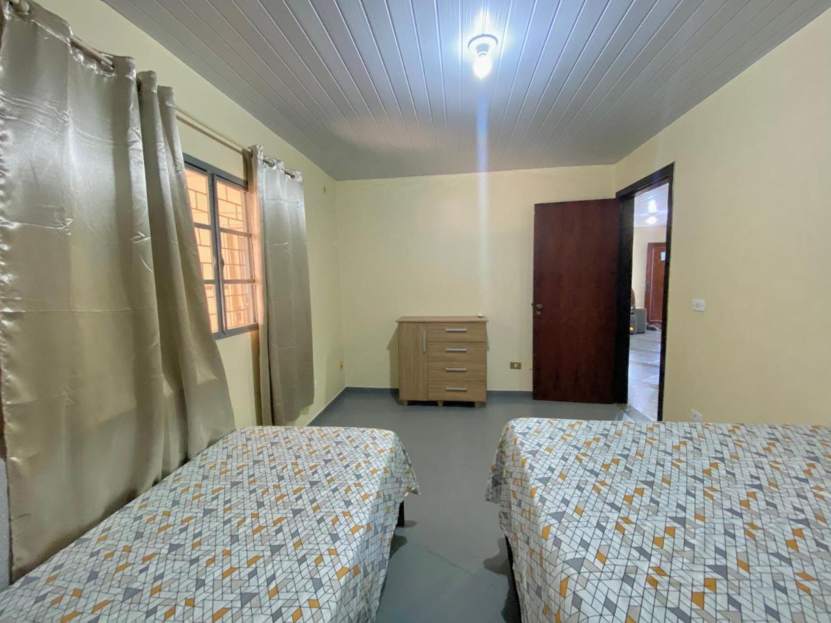 Casa Grande Com 2 Quartos E 1 Suite Foz do Iguaçu Kültér fotó